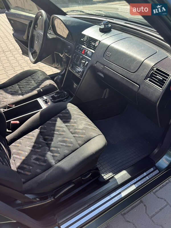 Седан Mercedes-Benz C-Class 1998 в Виннице фото 43 Седан Mercedes-Benz C-Class 1998 в Виннице