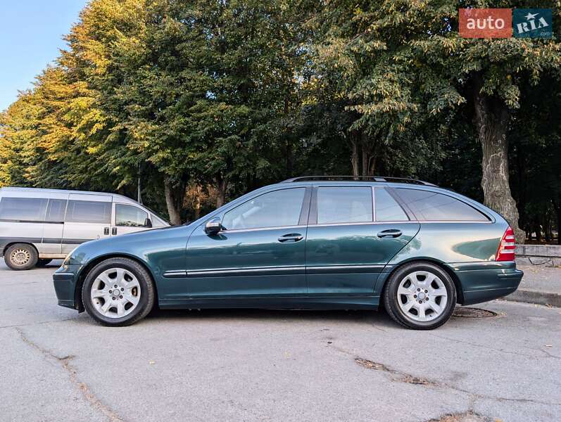 Универсал Mercedes-Benz C-Class 2006 в Житомире