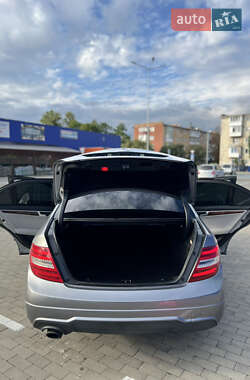Седан Mercedes-Benz C-Class 2011 в 