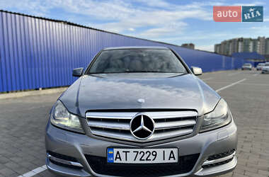 Седан Mercedes-Benz C-Class 2011 в 