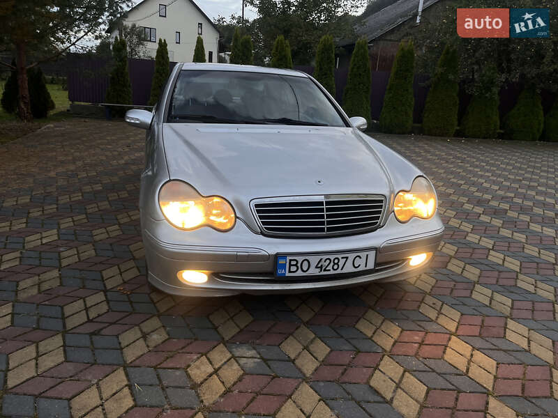 Седан Mercedes-Benz C-Class 2000 в Болехове