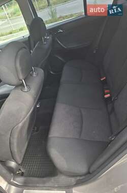Седан Mercedes-Benz C-Class 2004 в 