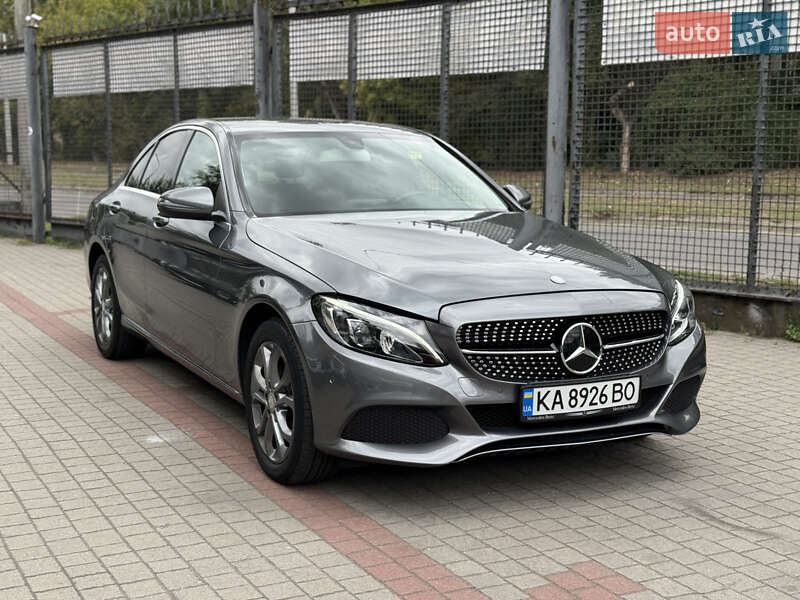 Седан Mercedes-Benz C-Class 2017 в 