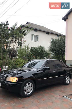 Седан Mercedes-Benz C-Class 1995 в 