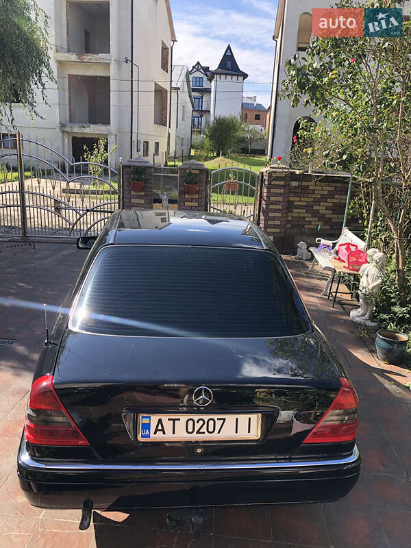 Седан Mercedes-Benz C-Class 1995 в Ивано-Франковске