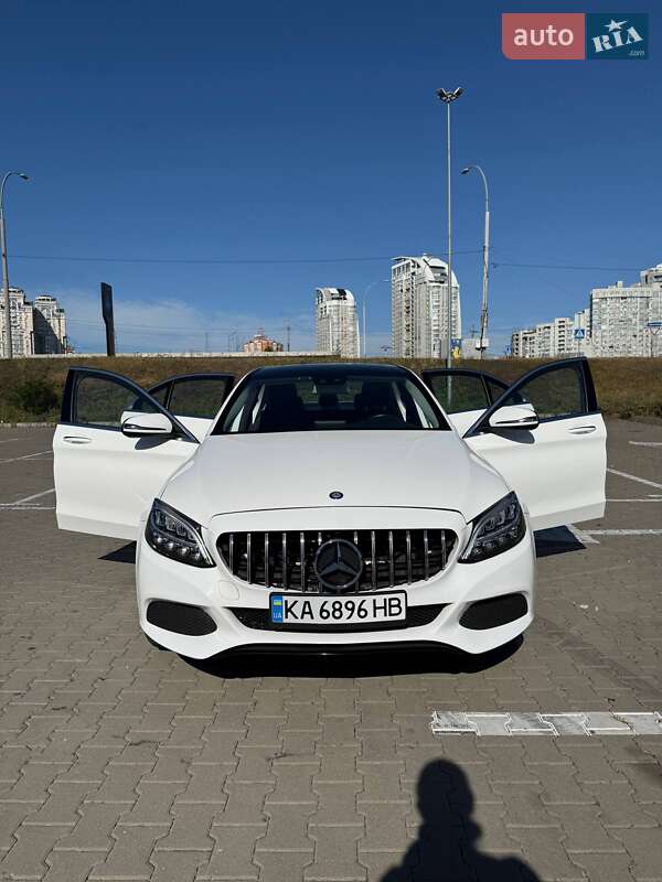 Седан Mercedes-Benz C-Class 2016 в Киеве
