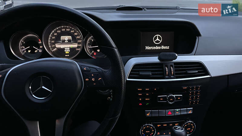 Седан Mercedes-Benz C-Class 2013 в Киеве фото 15 Седан Mercedes-Benz C-Class 2013 в Киеве