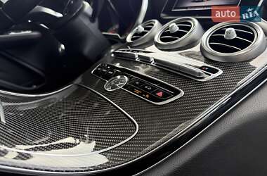 Купе Mercedes-Benz C-Class 2018 в 