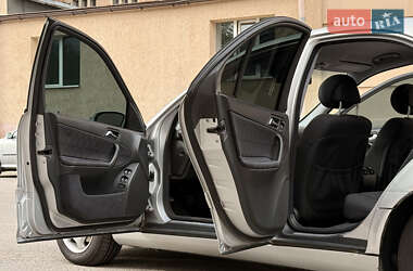 Седан Mercedes-Benz C-Class 2001 в 