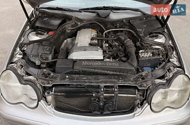 Седан Mercedes-Benz C-Class 2001 в 