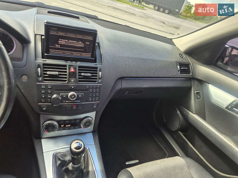 Універсал Mercedes-Benz C-Class 2008 в Кам'янець-Подільському