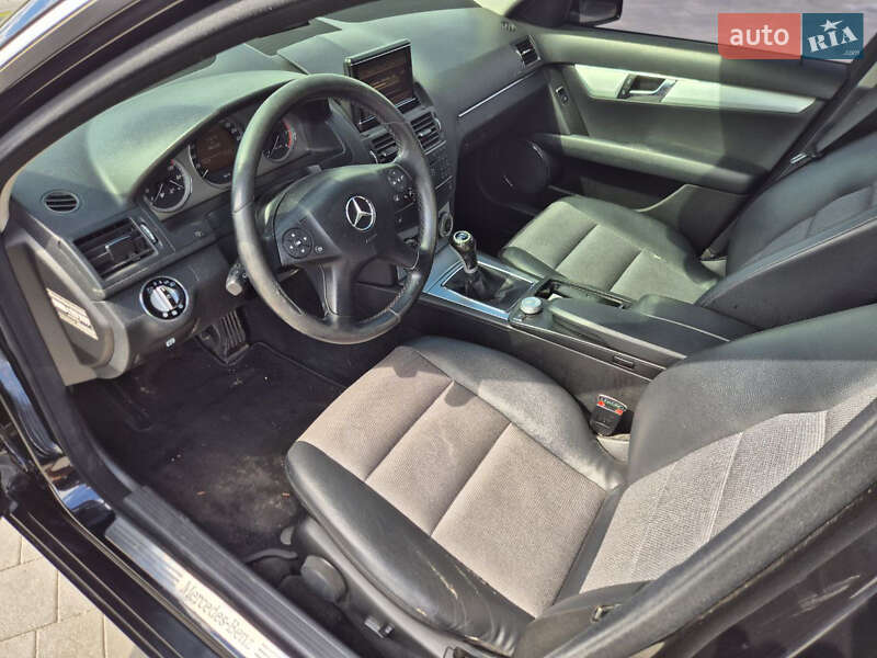 Універсал Mercedes-Benz C-Class 2008 в Кам'янець-Подільському