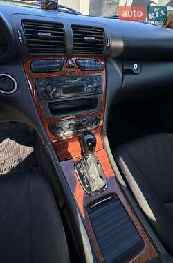 Седан Mercedes-Benz C-Class 2002 в 