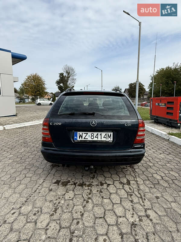 Универсал Mercedes-Benz C-Class 2004 в Костополе
