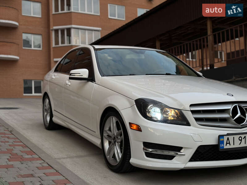 Седан Mercedes-Benz C-Class 2013 в Белой Церкви