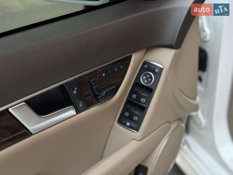 Седан Mercedes-Benz C-Class 2013 в Белой Церкви