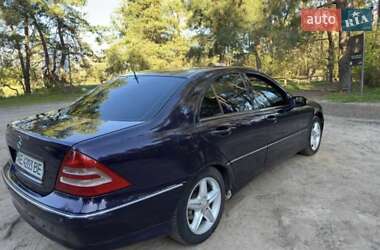 Седан Mercedes-Benz C-Class 2000 в 