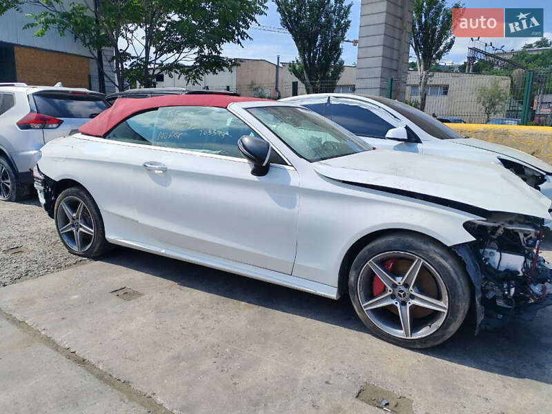 Кабриолет Mercedes-Benz C-Class 2018 в 