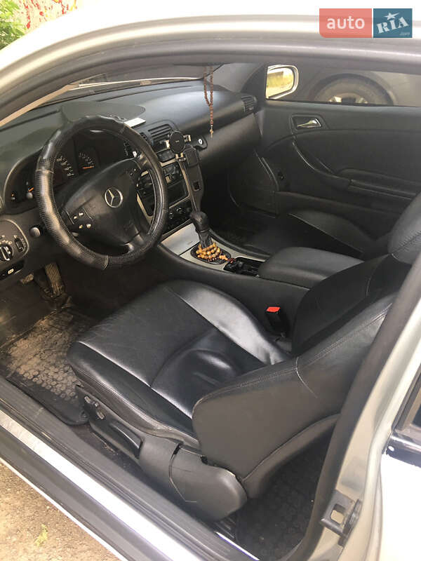 Купе Mercedes-Benz C-Class 2001 в Ивано-Франковске
