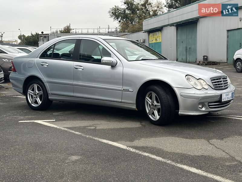 Седан Mercedes-Benz C-Class 2007 в Киеве фото 5 Седан Mercedes-Benz C-Class 2007 в Киеве