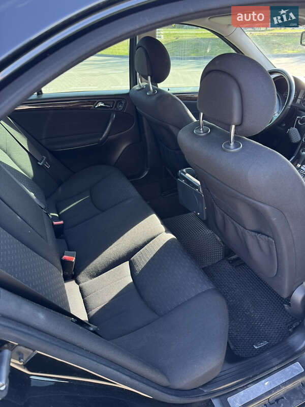 Седан Mercedes-Benz C-Class 2004 в Запоріжжі фото 11 Седан Mercedes-Benz C-Class 2004 в Запоріжжі