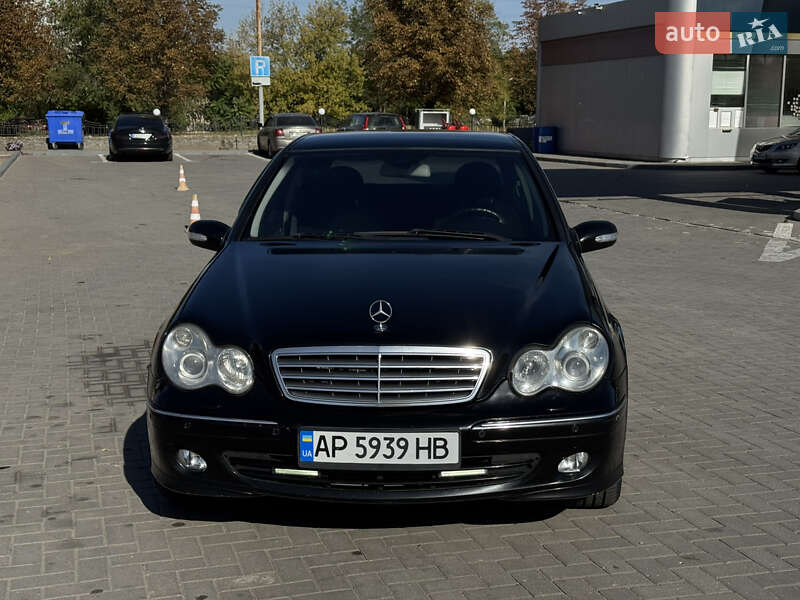 Седан Mercedes-Benz C-Class 2004 в Запоріжжі фото 8 Седан Mercedes-Benz C-Class 2004 в Запоріжжі