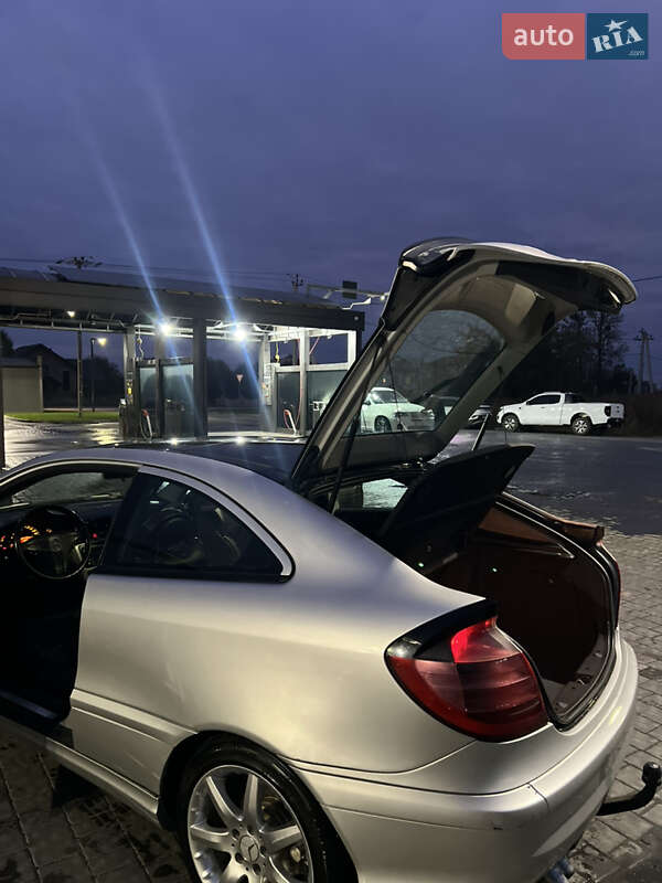 Купе Mercedes-Benz C-Class 2001 в Івано-Франківську