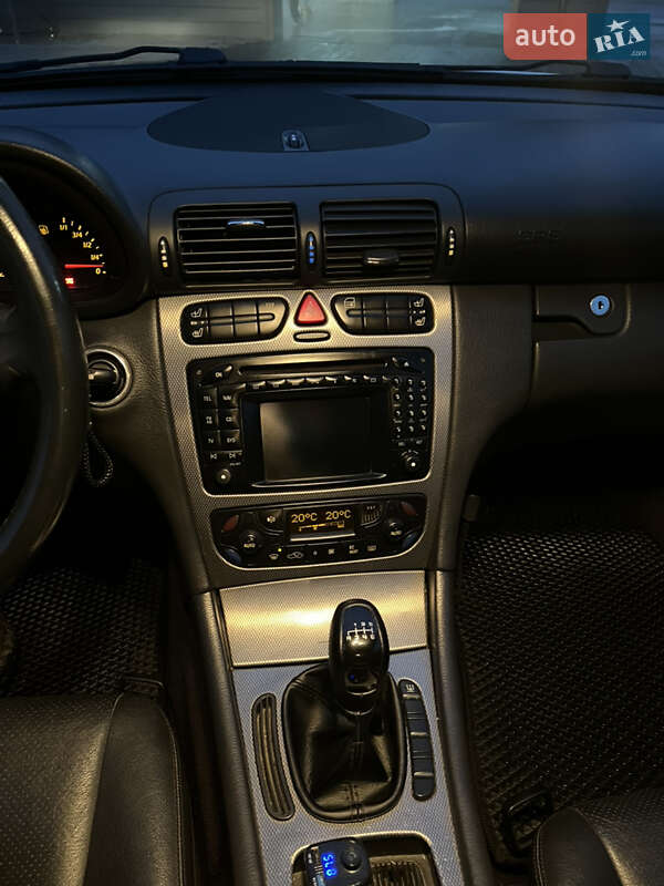 Купе Mercedes-Benz C-Class 2001 в Івано-Франківську