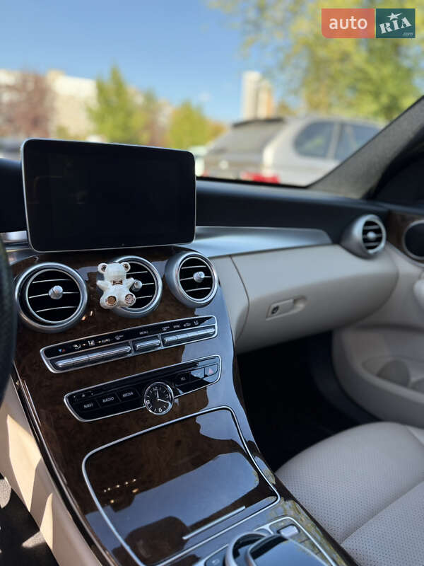 Седан Mercedes-Benz C-Class 2016 в Днепре