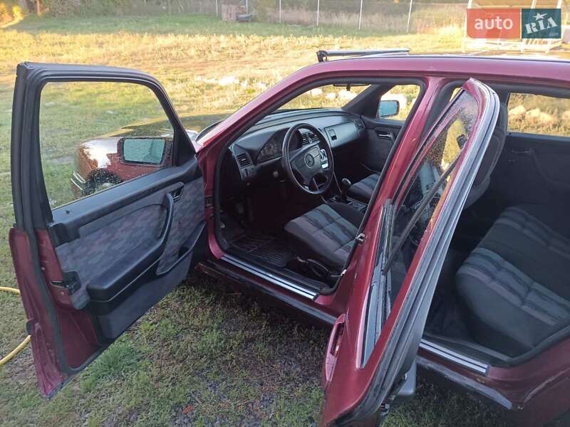 Седан Mercedes-Benz C-Class 1994 в Кельменцах фото 9 Седан Mercedes-Benz C-Class 1994 в Кельменцах