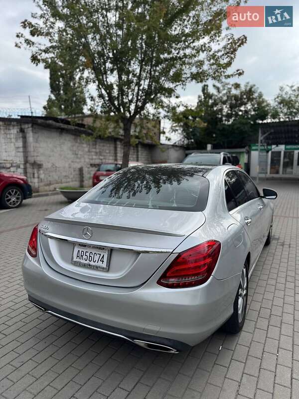 Седан Mercedes-Benz C-Class 2015 в Днепре