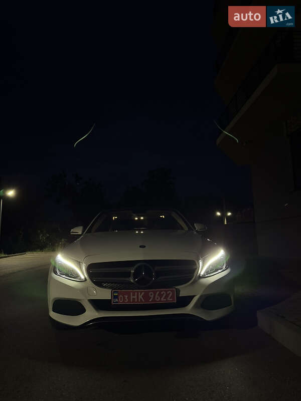 Седан Mercedes-Benz C-Class 2016 в Сарнах