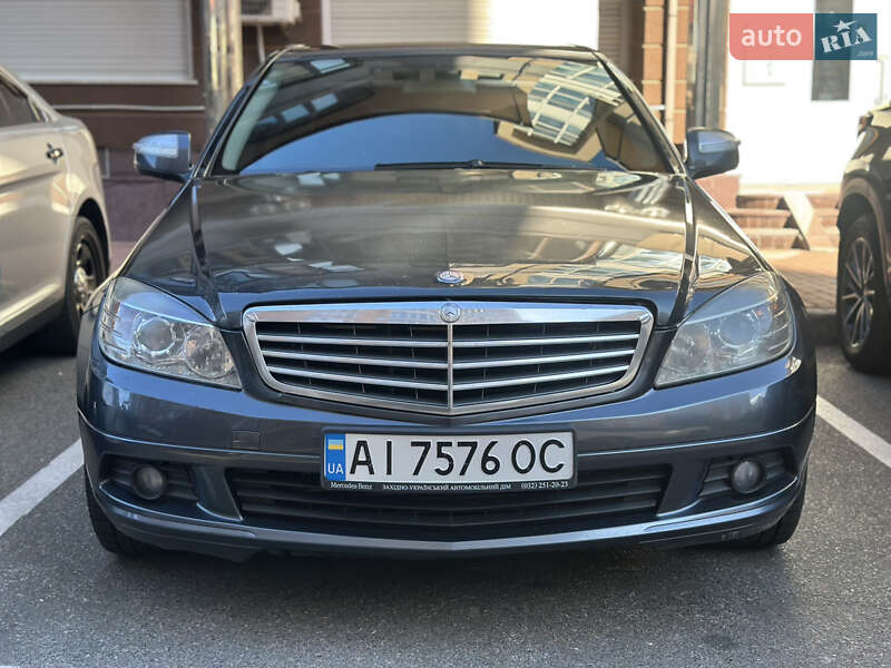 Седан Mercedes-Benz C-Class 2007 в Киеве
