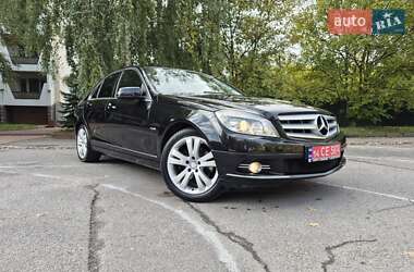 Седан Mercedes-Benz C-Class 2011 в 