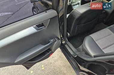 Седан Mercedes-Benz C-Class 2011 в 