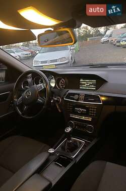 Универсал Mercedes-Benz C-Class 2011 в 