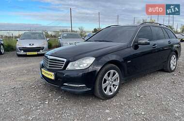 Mercedes-Benz C-Class 2011