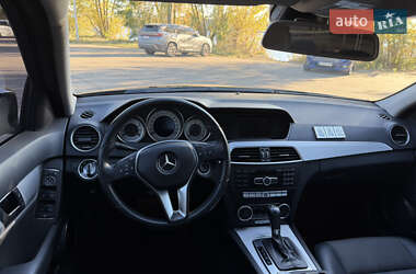 Седан Mercedes-Benz C-Class 2011 в 