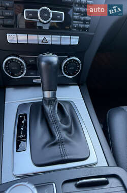 Седан Mercedes-Benz C-Class 2011 в 