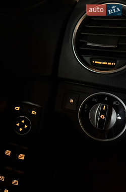 Седан Mercedes-Benz C-Class 2011 в 