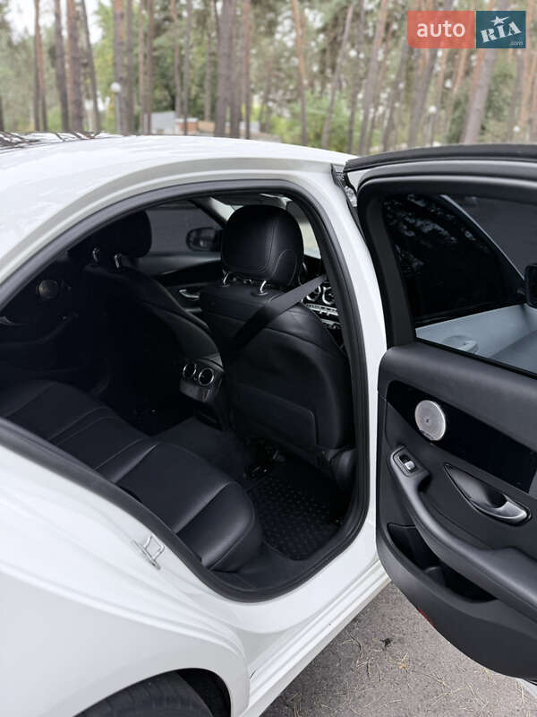 Седан Mercedes-Benz C-Class 2016 в Черкасах