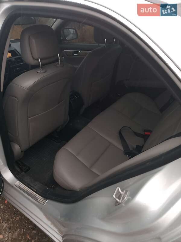 Седан Mercedes-Benz C-Class 2007 в Одесі