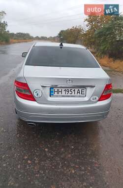 Седан Mercedes-Benz C-Class 2007 в 