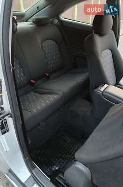 Купе Mercedes-Benz C-Class 2004 в 