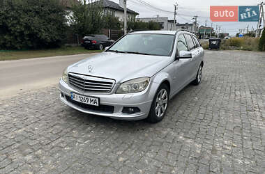 Универсал Mercedes-Benz C-Class 2009 в Киеве