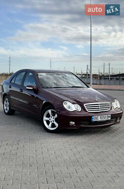 Седан Mercedes-Benz C-Class 2006 в Николаеве