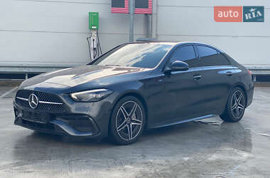 Mercedes-Benz C-Class 2021