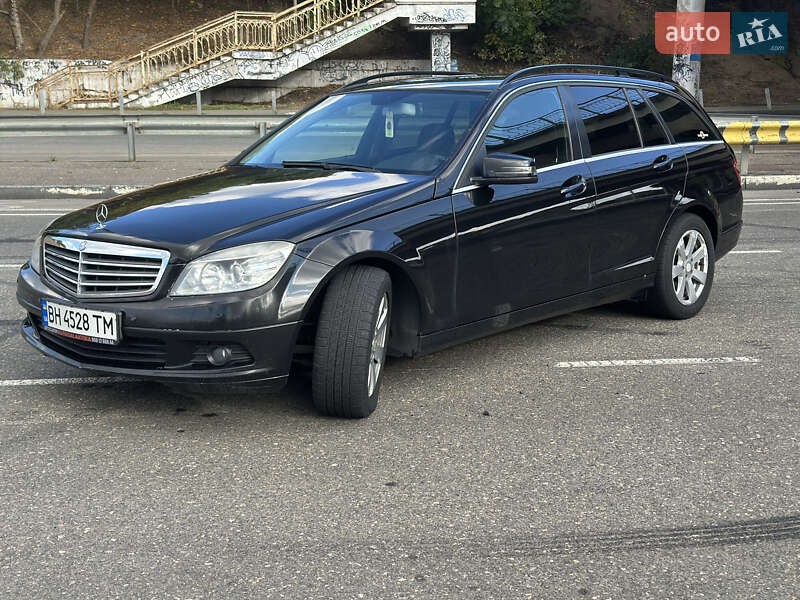 Универсал Mercedes-Benz C-Class 2009 в Одессе