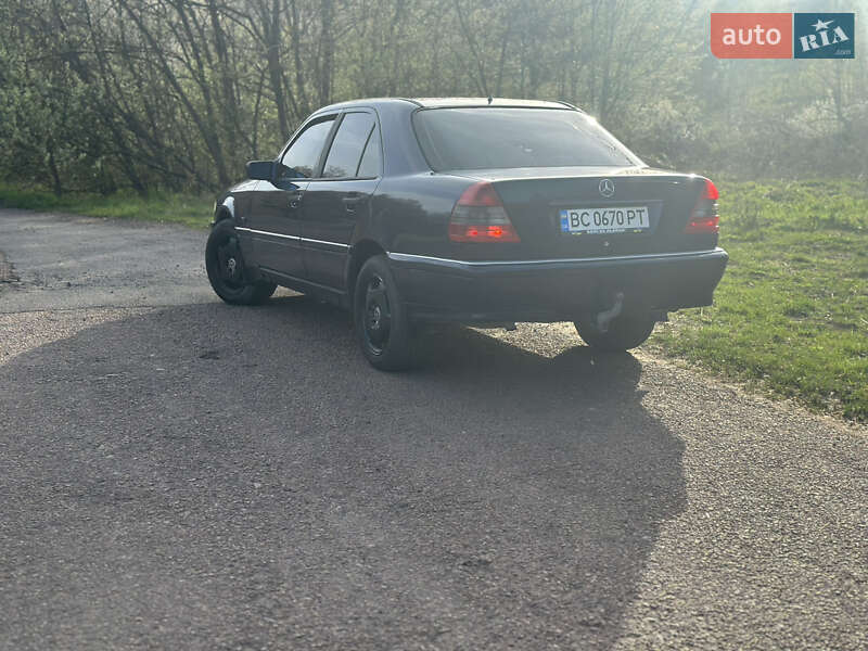 Седан Mercedes-Benz C-Class 1997 в Долине