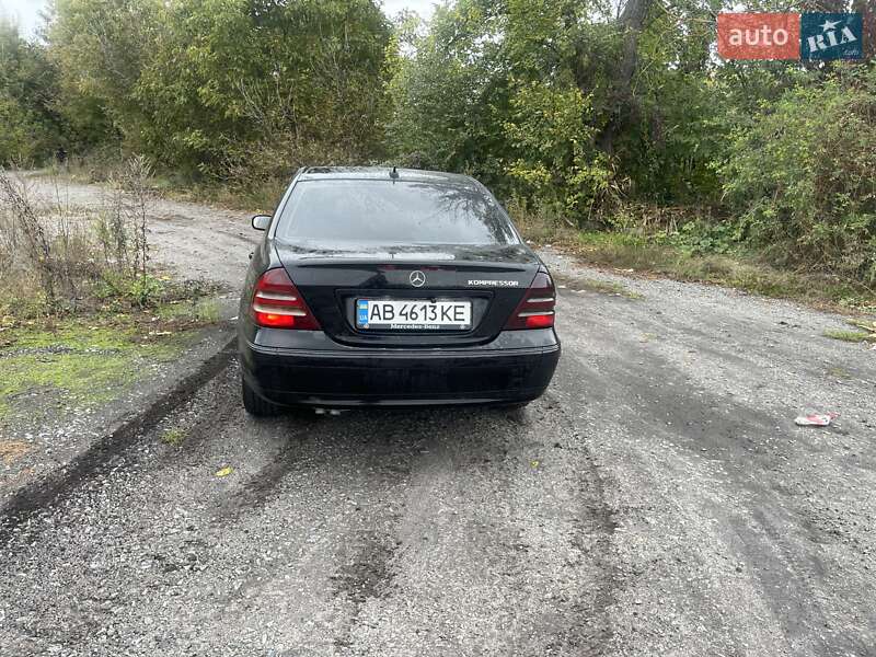Седан Mercedes-Benz C-Class 2002 в Виннице